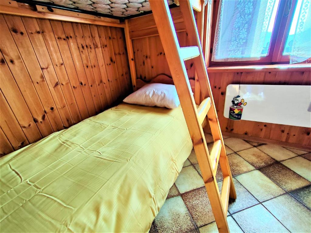 Postel nebo postele na pokoji v ubytování Maison Elios 1 CIR-TORGNON-0024