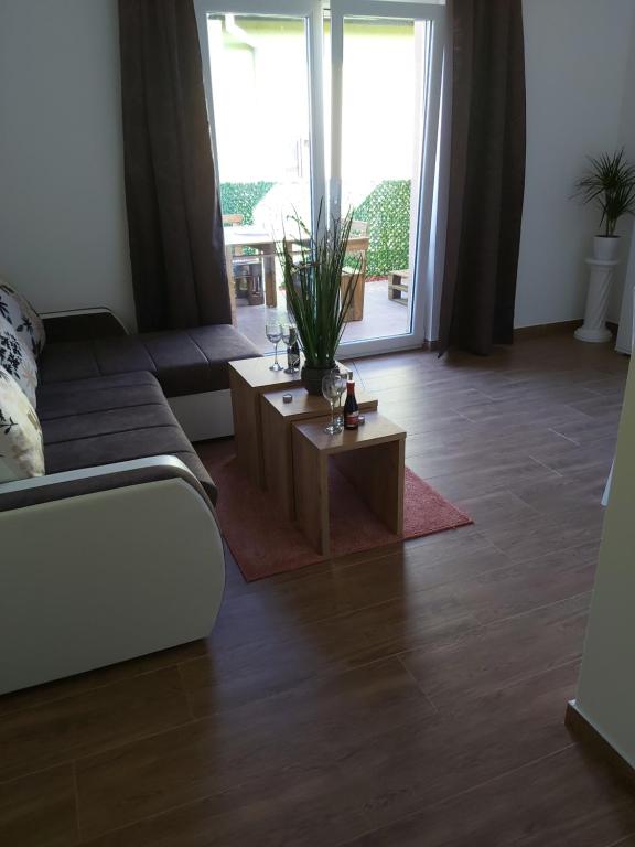 Filigran - Apartment With Terrace