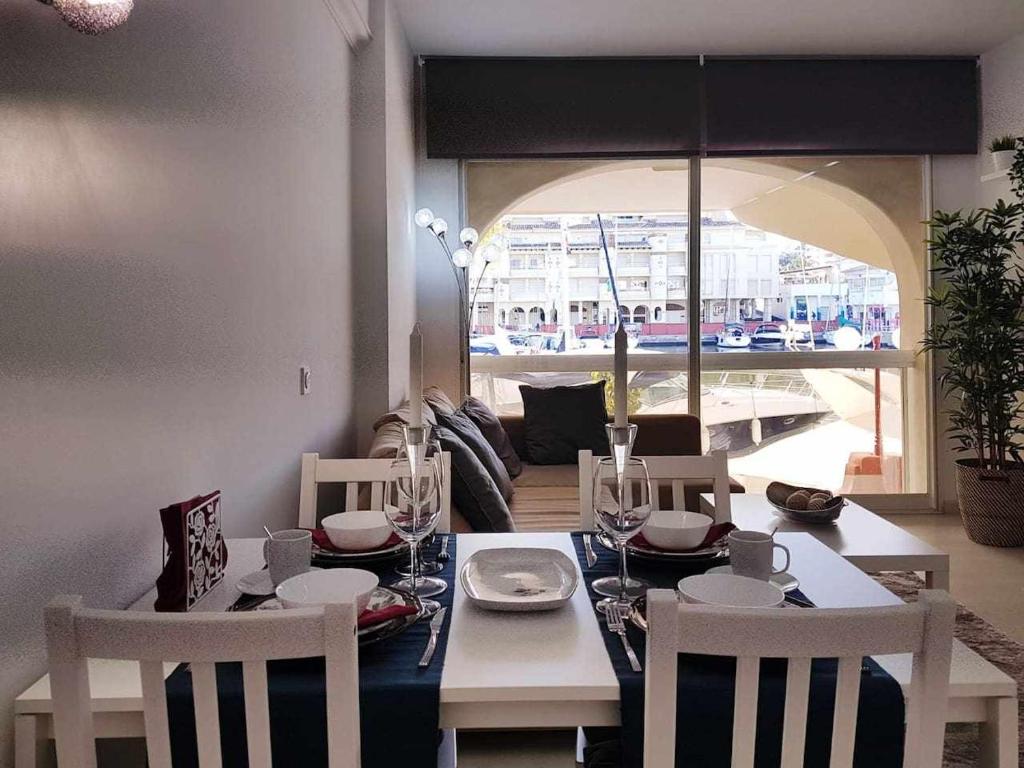 Lujoso apartamento en de la isla de puerto Marina