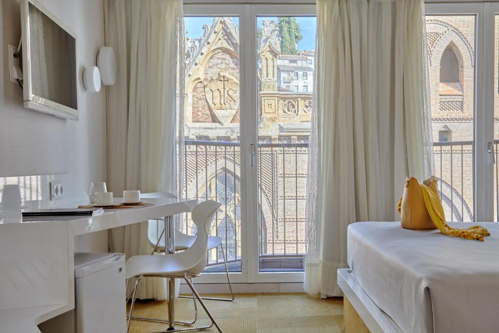 Hotel Maciá Granada Five Senses Rooms & Suites - Resim 13