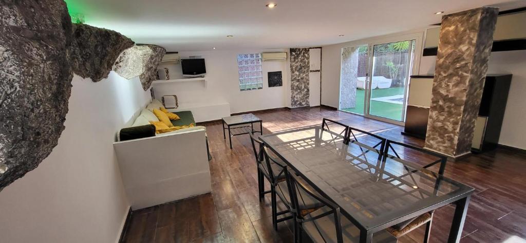 Kuchyň nebo kuchyňský kout v ubytování Casa en Alella, Barcelona