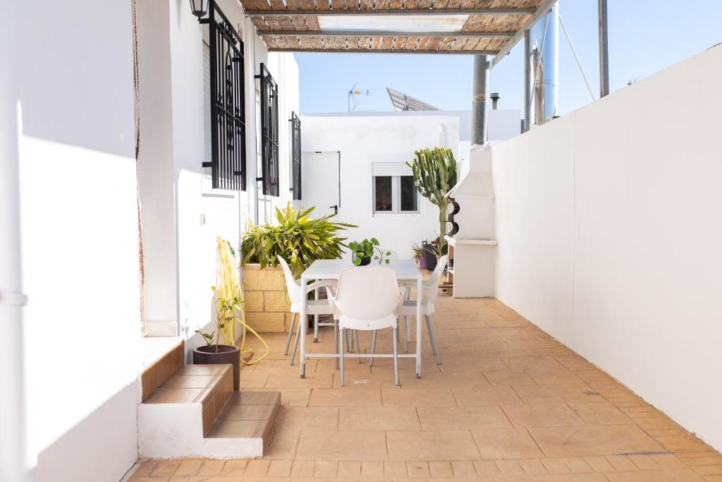 Booking.com: Casa de Férias Casa Clara vivienda con patio exterior y  barbacoa , Níjar, Espanha - 22 Comentários de clientes . Reserve agora o  seu hotel!