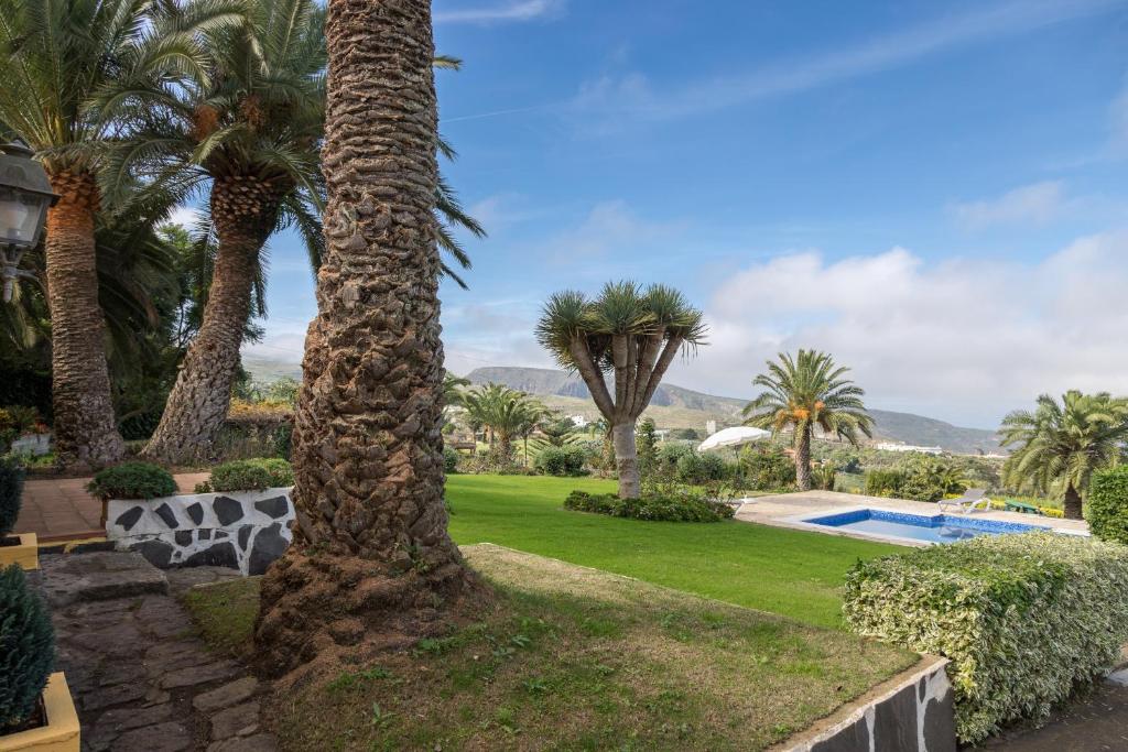 Bazén v ubytovaní Los Paredones Farm - Private Pool - Garden alebo v jeho blízkosti