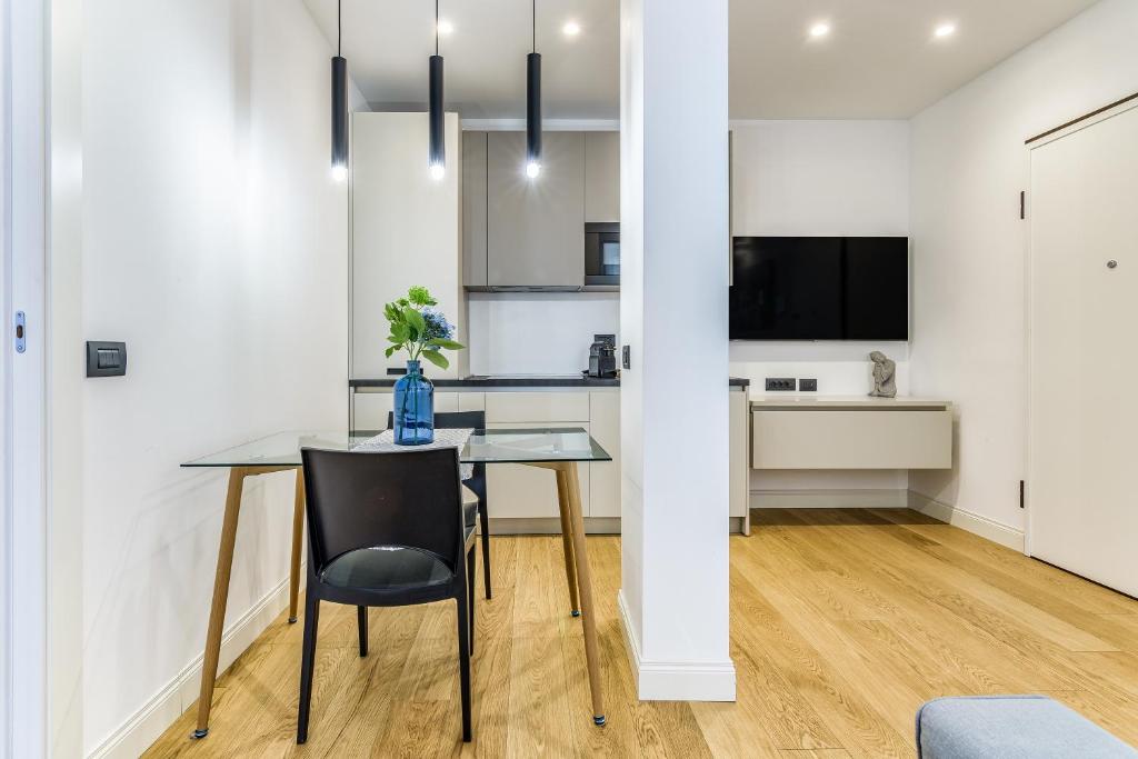 BePlace Apartments in San Babila - Apartment