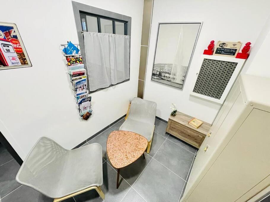 Apartment close to Geneva - One-Bedroom Apartment