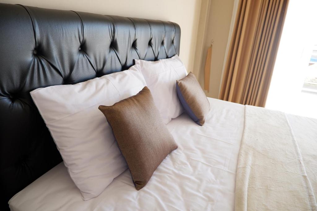 Gunza Bed and Breakfast - 12