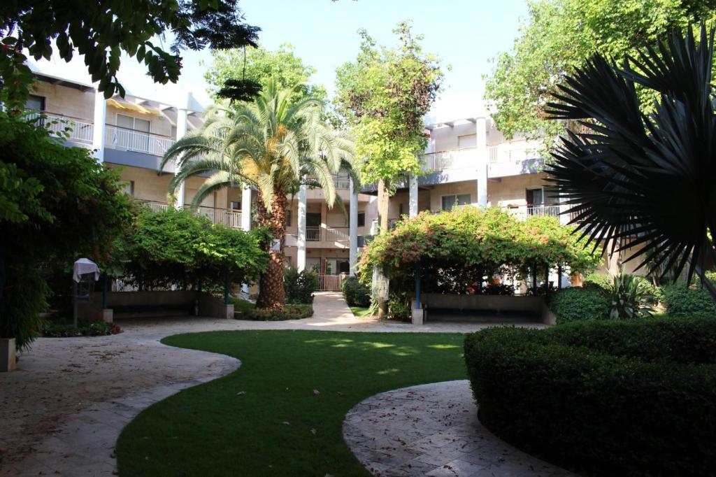 Zahrada ubytování Ceasar suite at Royal Park Eilat