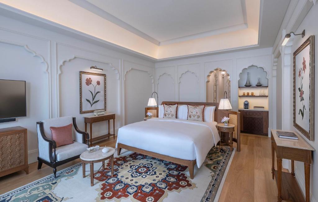 Letto o letti in una camera di The Chedi Katara Hotel & Resort