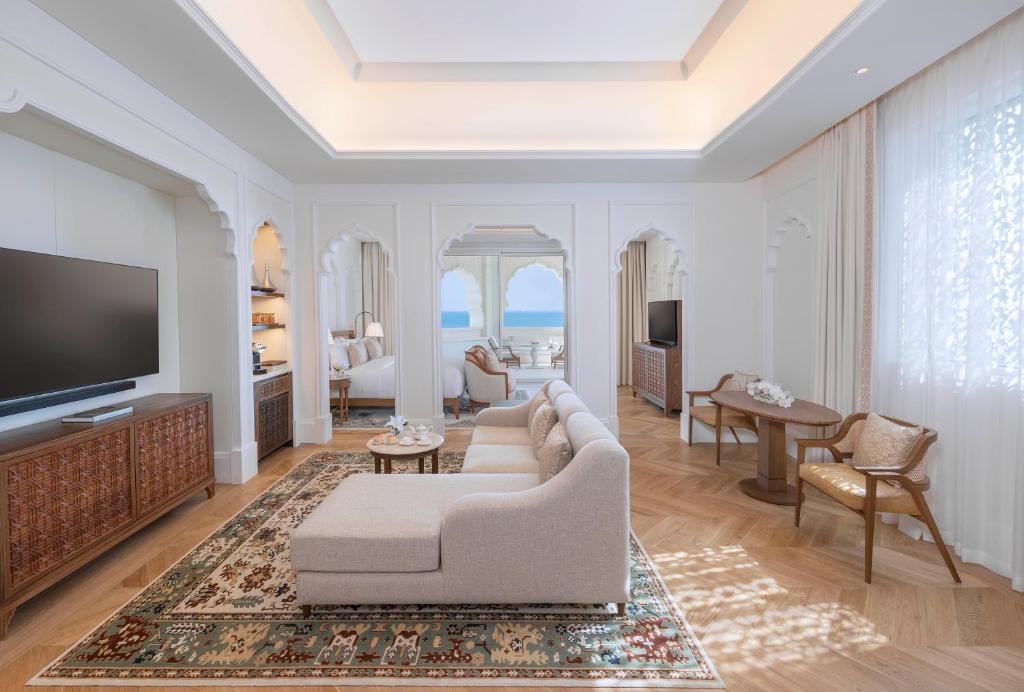 TV o dispositivi per l'intrattenimento presso The Chedi Katara Hotel & Resort