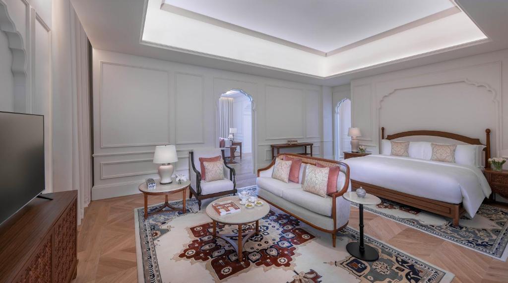 Letto o letti in una camera di The Chedi Katara Hotel & Resort