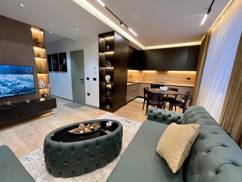 Queens Luxury Apartments Tirana - Image 2
