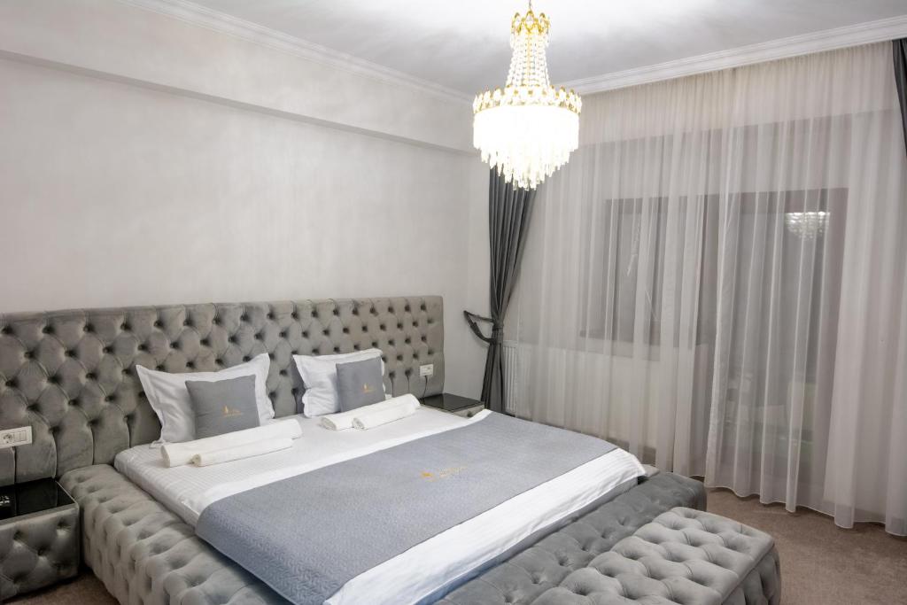 Chalet jolie Luxury Vila Sinaia - Комната короля с балконом