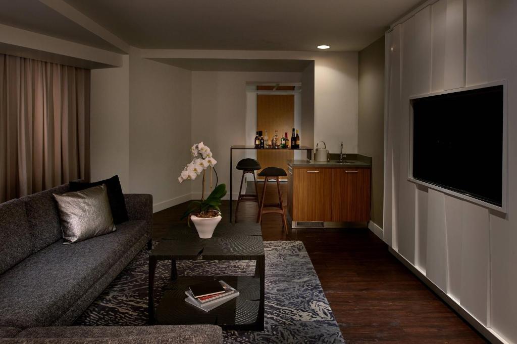 W Boston - WOW Suite, Suite, 1 King