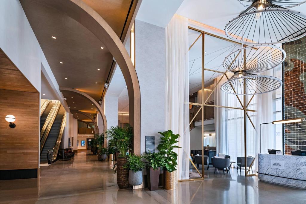 Austin Marriott Downtown photo