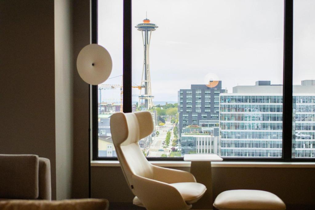 Astra Hotel, Seattle, a Tribute Portfolio Hotel by Marriott photo
