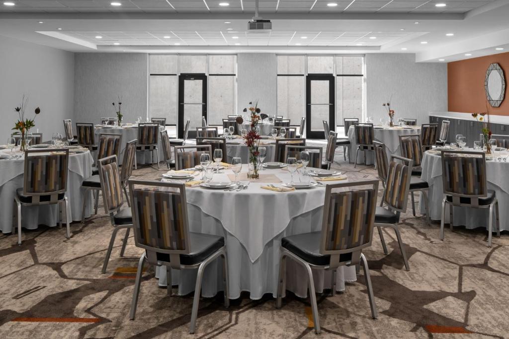 Restaurace v ubytování Element Moab