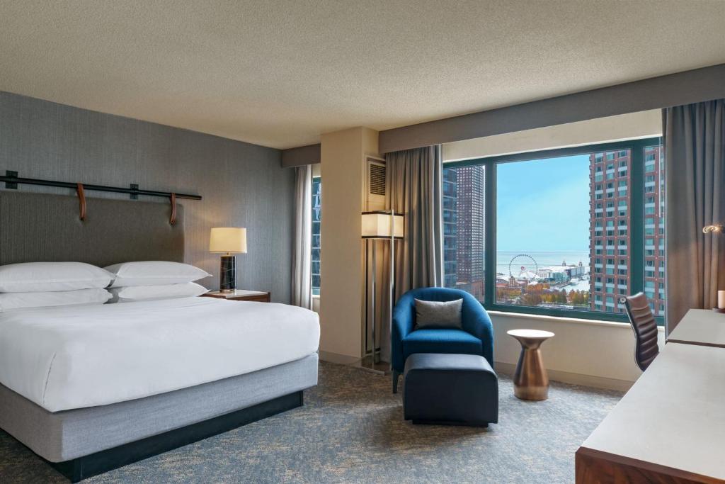 Sheraton Grand Chicago Riverwalk - Guest Room, 1 King