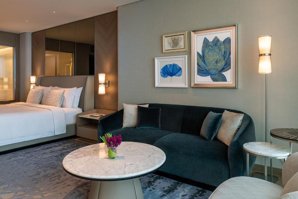 The St. Regis Kuwait - Habitación King Grand Deluxe Con Vistas A La Ciudad