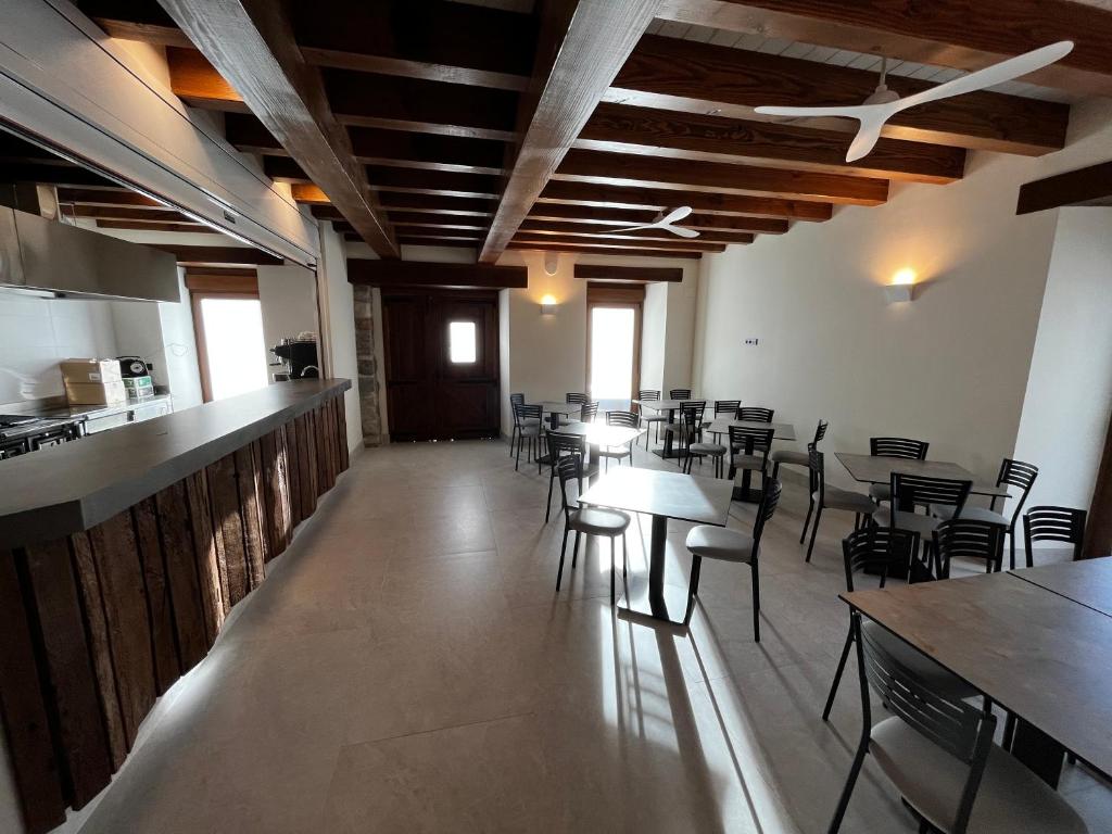Kuchyň nebo kuchyňský kout v ubytování HOTEL RURAL BASQUE IRATI