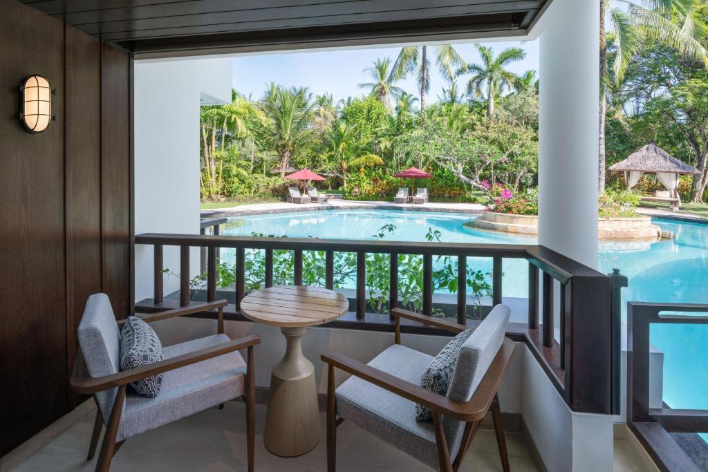 Bazén v ubytování The Laguna, A Luxury Collection Resort & Spa, Nusa Dua, Bali nebo v jeho okolí
