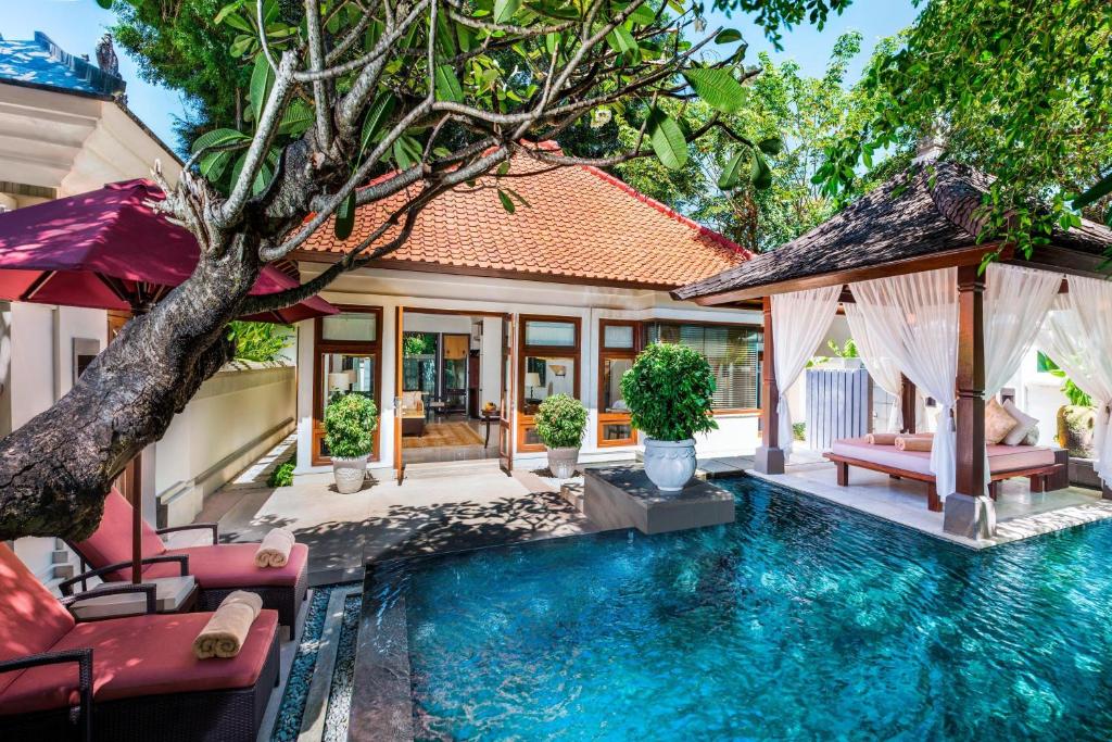 Bazén v ubytování The Laguna, A Luxury Collection Resort & Spa, Nusa Dua, Bali nebo v jeho okolí