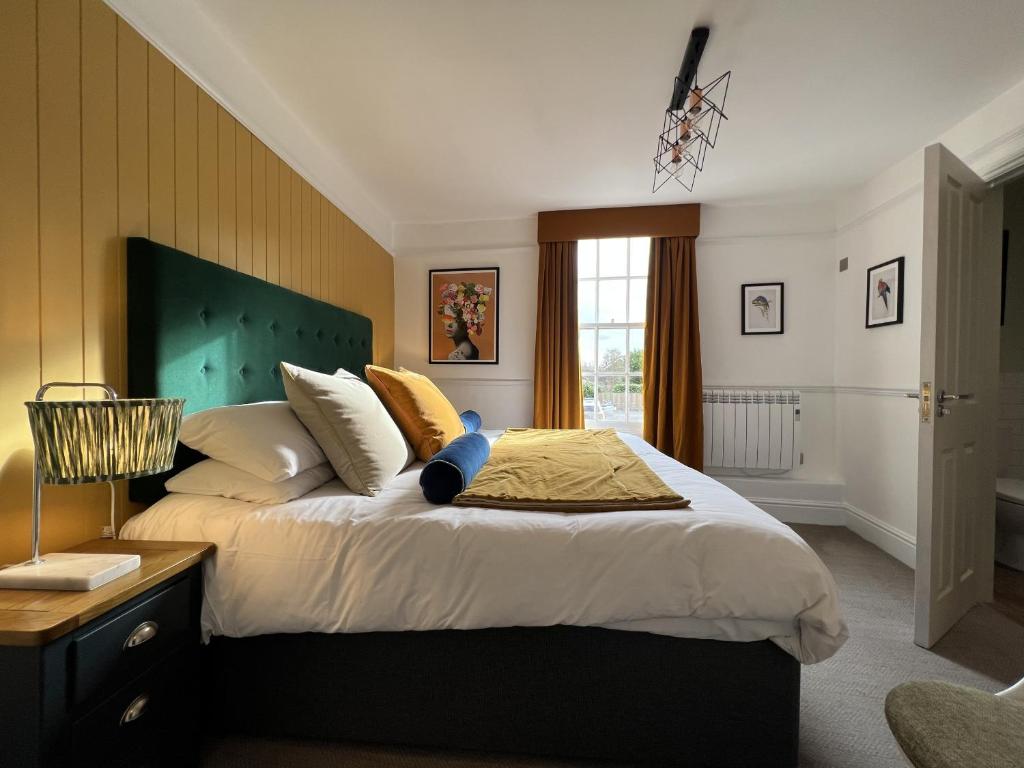 The Crown Inn at Benson - 
