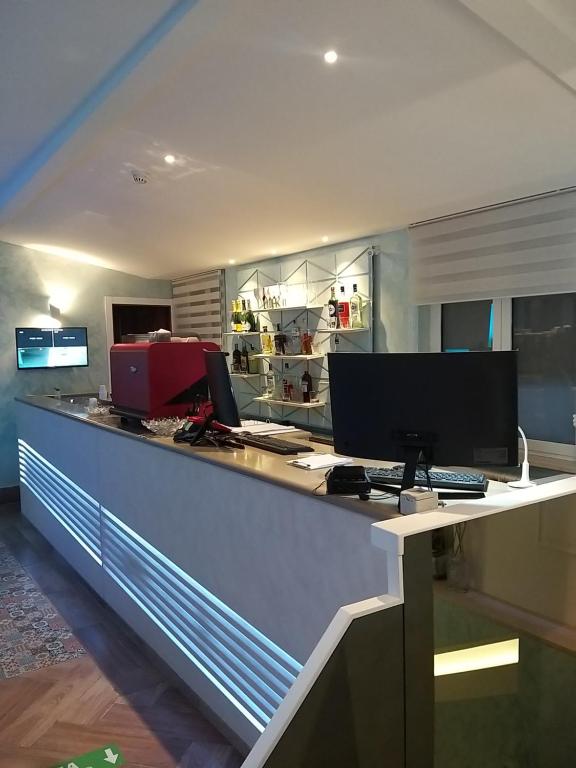 TV a/nebo společenská místnost v ubytování Hotel Kursaal