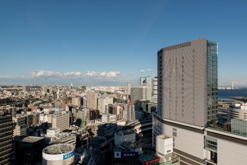 Yokohama Bay Sheraton Hotel and Towers - Junior King Suite с Club Lounge Access - High Low