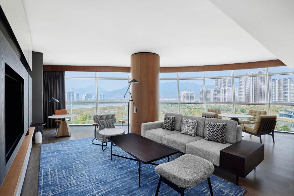 Posezení v ubytování Sheraton Zhaoqing Dinghu