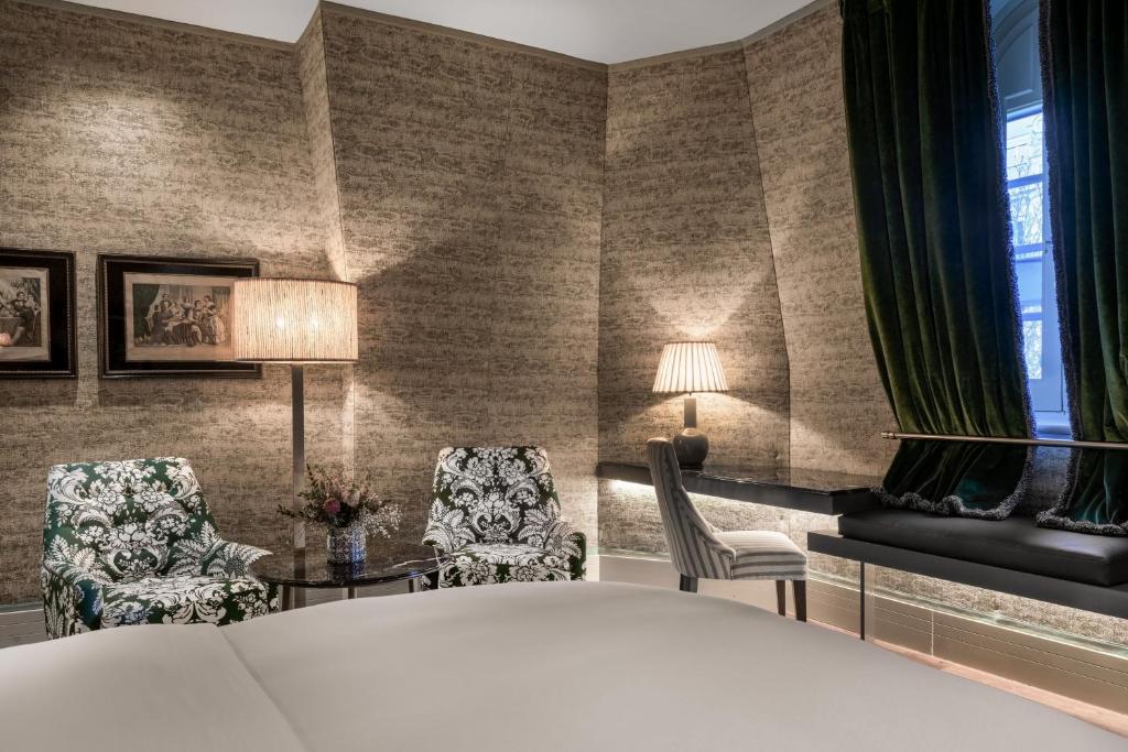 Posezení v ubytování Santo Mauro, a Luxury Collection Hotel, Madrid