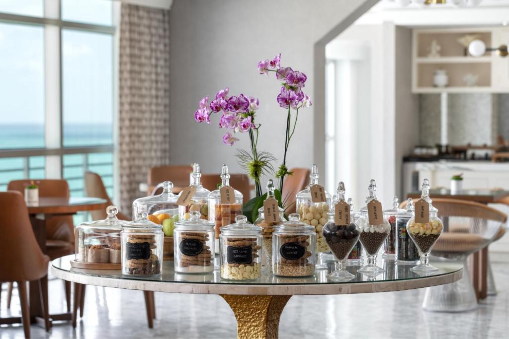 The Ritz-Carlton, South Beach - Club City View Sala Con 1 Cama King