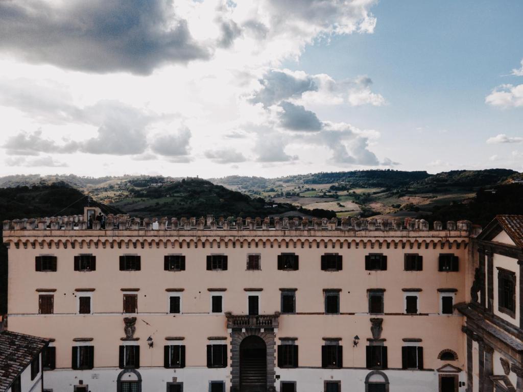 Castello Costaguti – Photos 1