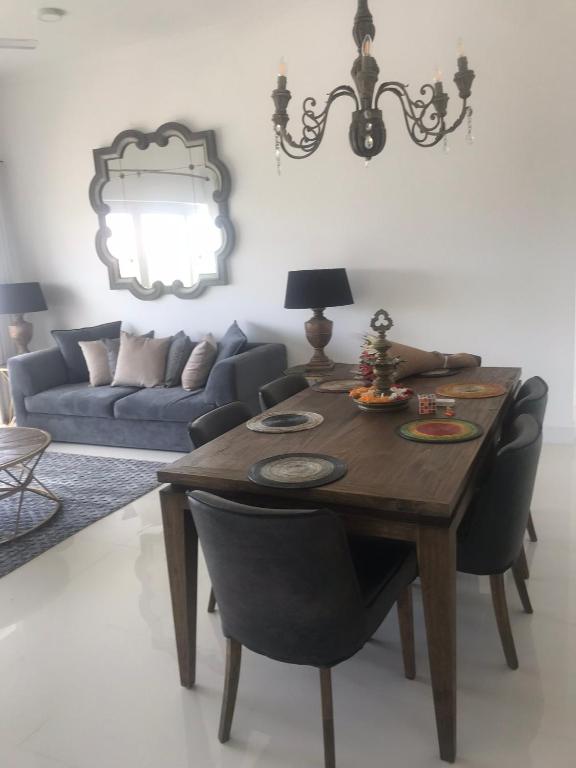 Posezení v ubytování Sea La Vie! At De Saram Residencies- Mount Lavinia