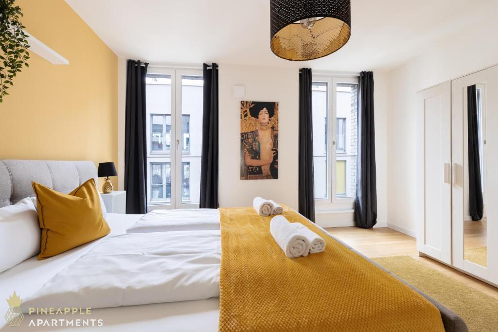 Pineapple Apartments Dresden Altstadt II - 124 qm - 1x free parking - Housity