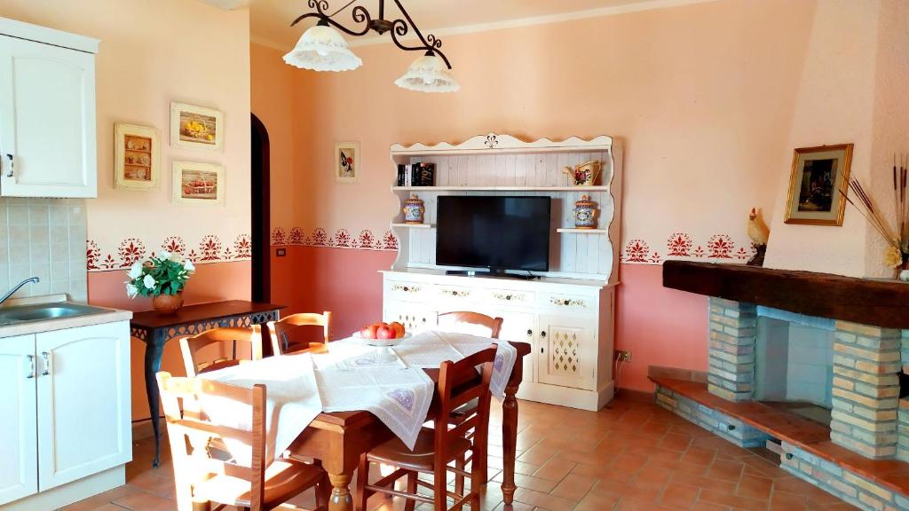Kuchyň nebo kuchyňský kout v ubytování agriturismo macchia al pino