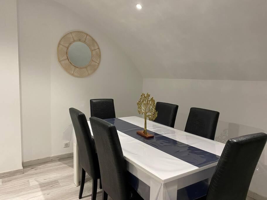 f2 50m2 atypique en souplex vue basilique - Apartamento De Una Habitación