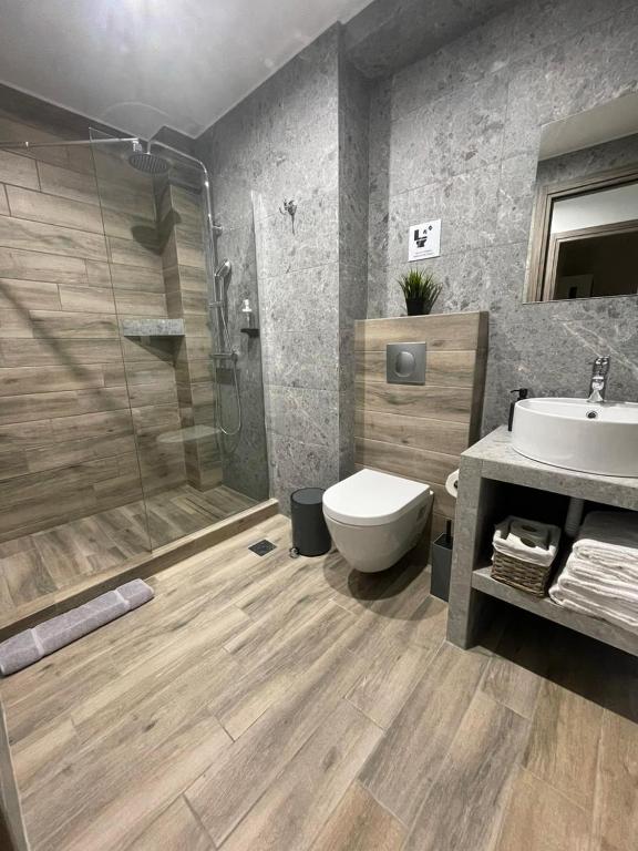 رزرو هتل و هاستل، Raise Averof Serviced Apartments