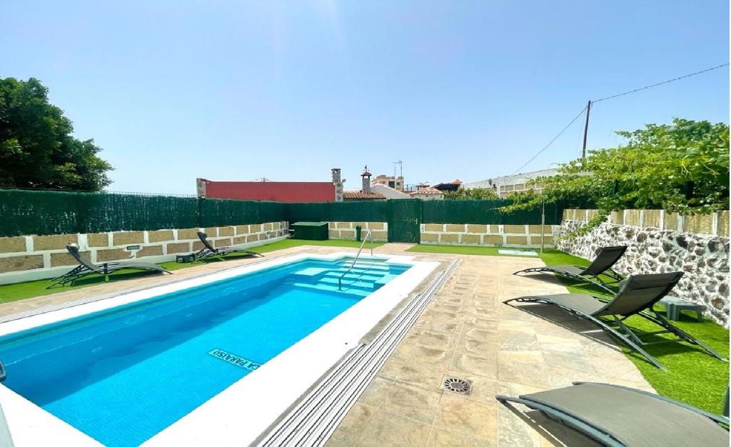 Bazén v ubytování Casa Rural Finca Paraíso. Heated pool nebo v jeho okolí