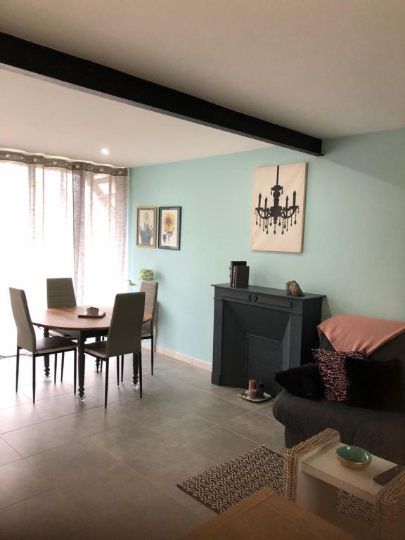 Fotografia z galérie ubytovania Maison Gîte Spa privatifs 35m2 v destinácii Courson