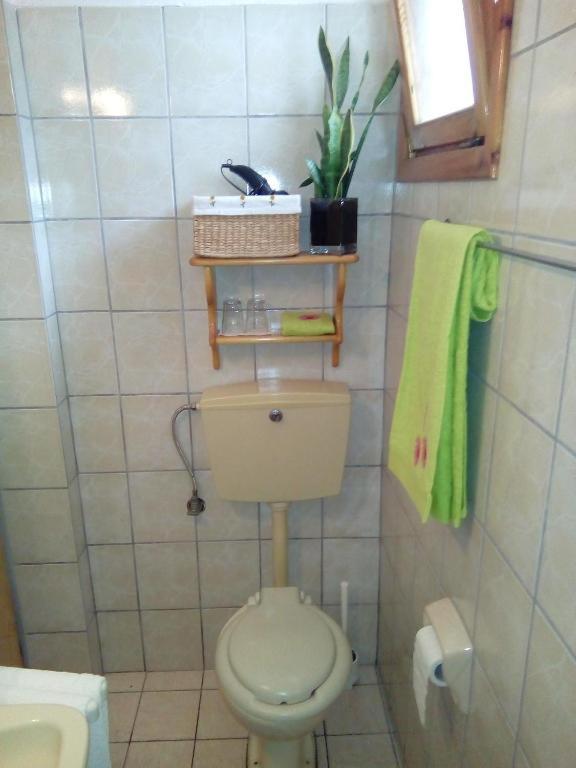 Koupelna v ubytování IRIDA Rooms 'n' Pool