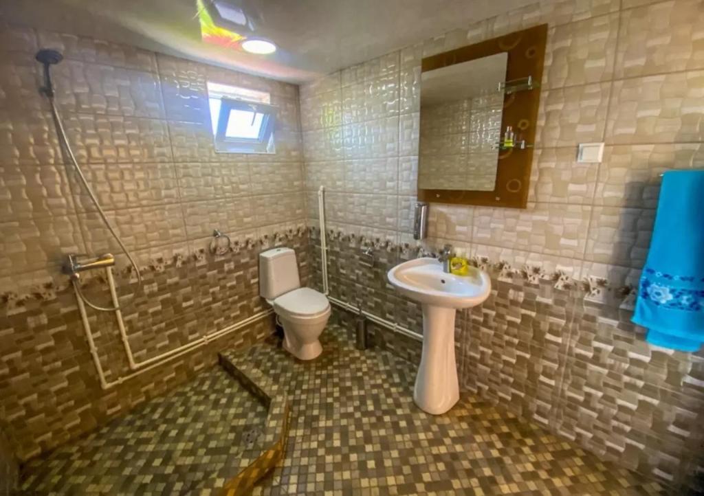 Kupatilo u objektu Golden Beach Sevan