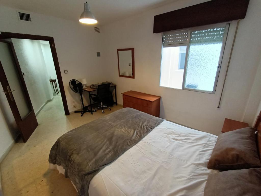 Zdjęcie z galerii obiektu Apartamento cerca de La Caleta w Kadyksie
