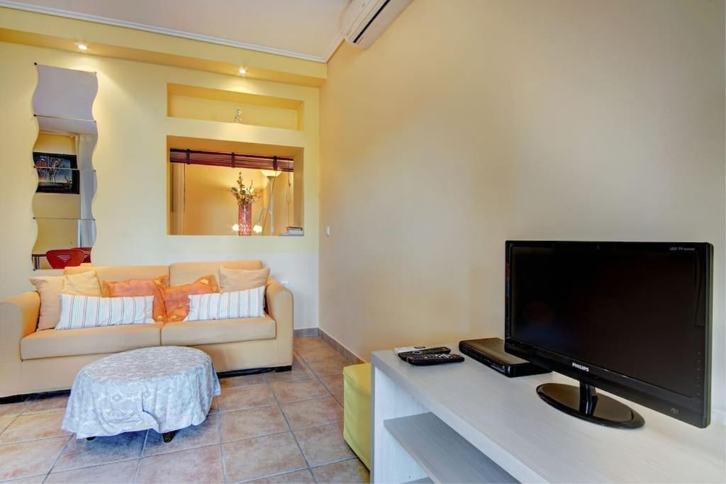 Televízia a/alebo spoločenská miestnosť v ubytovaní Best View Apartment 1.