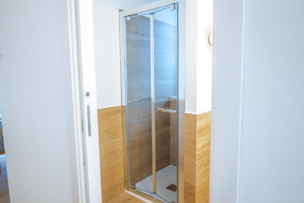 JLH Aparts - Just Like Home - 12