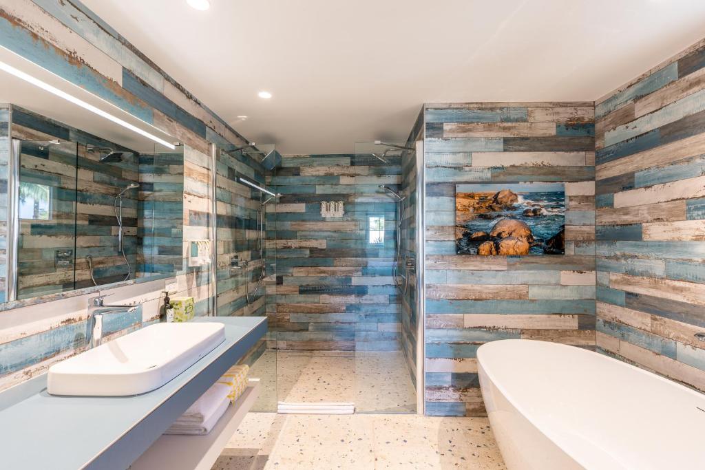 Amsterdam Manor Beach Resort - Suite With Terrace