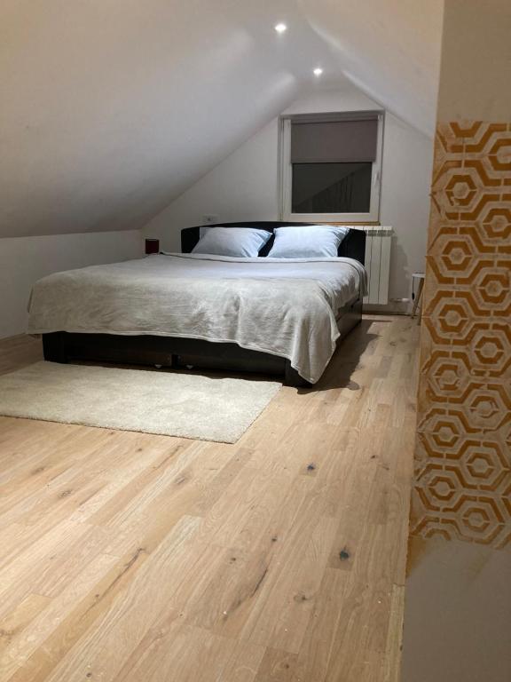 Postel nebo postele na pokoji v ubytování Apartment Milos