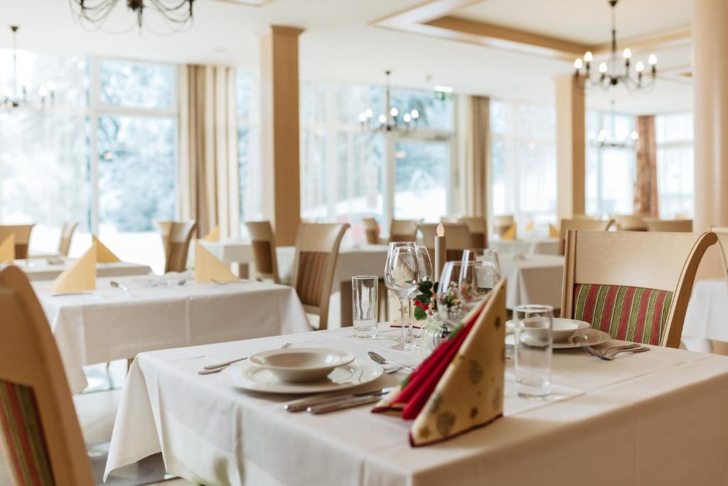 Restaurace v ubytování Gesundheits- & Wellness Resort Weissenbach