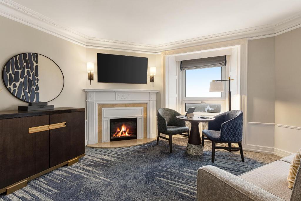 Fairmont Banff Springs - Room King Signature Con Mountain View