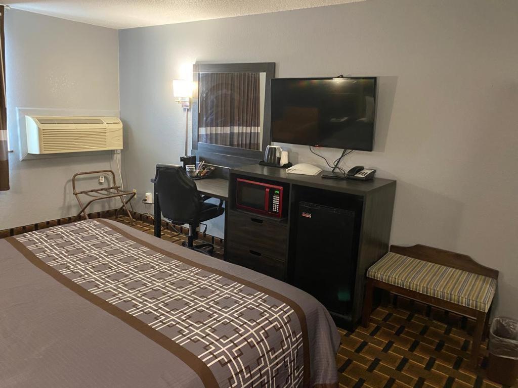 Faribault Hometown Inn & Suites - Queen Room Met Twee Queensize Bedden