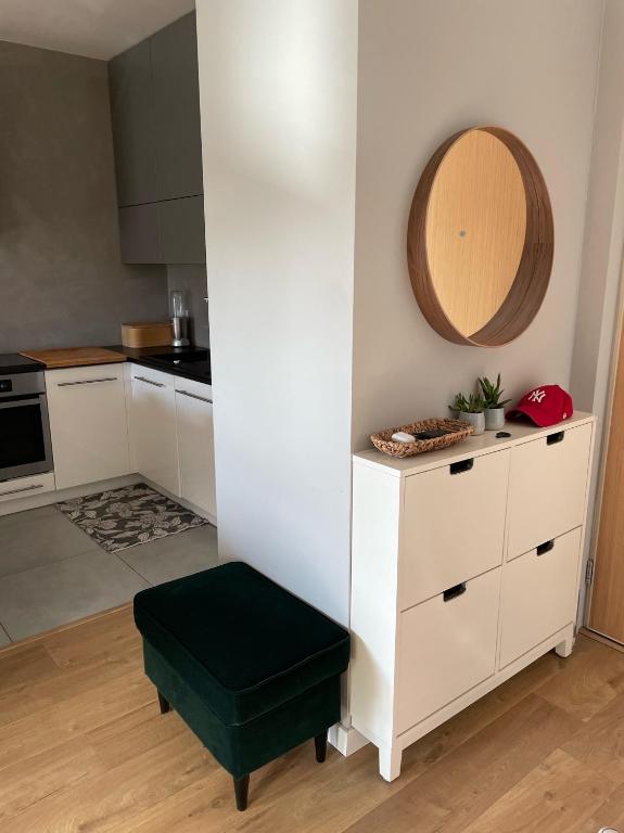 Kuchyňa alebo kuchynka v ubytovaní Royal Park Łazienki - Terrace Boutique Apartment